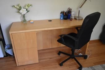 solid wood desk, light finish 1