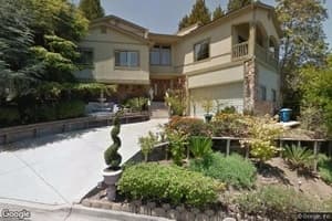 Diverse group of friends looking for an extra roomie! 850 1