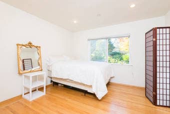 Very Large Room, Has Huge Closet & Great Light, in Lush Atherton Home 2