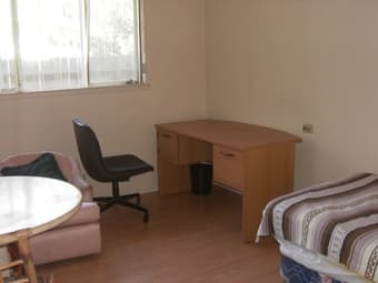 Furnished studio in quiet Palo Alto neighborhood 2