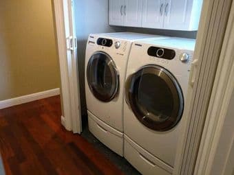 Oh Yes We DID!!! 8 BR/ 4 BA for $990/mo!! 2
