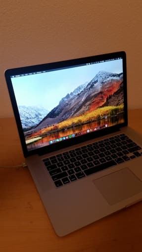 15" MacBook Pro (Mid 2015) 2.5GHz (16GB RAM, 512GB) 1