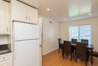 AMAZING ROOMMATES - great for those new to the area! 2