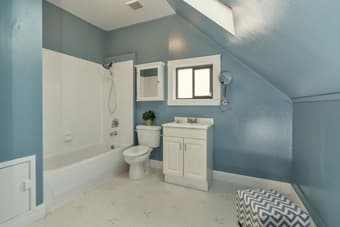 Oh Yes We DID!!! 8 BR/ 4 BA for $1,325/MO!!! 3