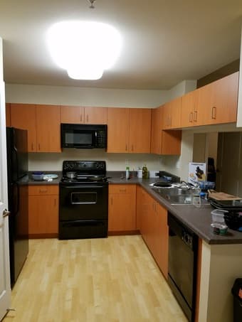 Seeking roommate for apartment by BART in South SF 2