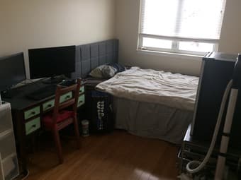 AMAZING room available in East Palo Alto, 10 min drive to Stanford 1