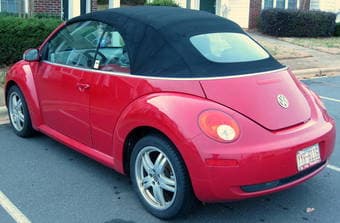 Beetle Voltswagen convertible 2