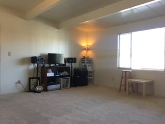 Private Room for Rent in 2BR/1BA Apartment in Palo Alto 1