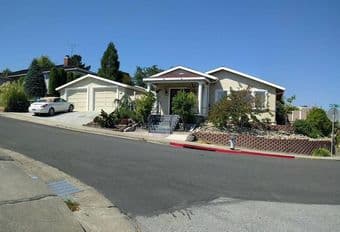 The easiest move-in you'll ever have! Large home! Incredible roommates 3