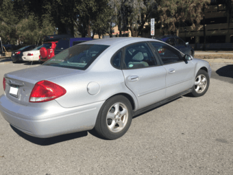 2004 Ford Taurus 3