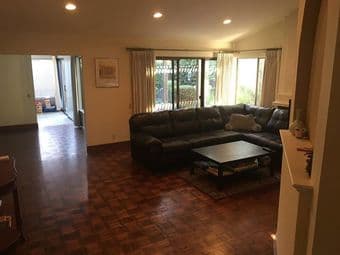 Room for rent in spacious Redwood City house 2