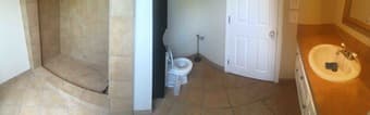 Master Bedroom near downtown Menlo Park with other Stanford students 2