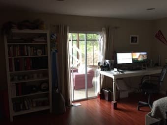 Spacious master bedroom in a huge 6BR house, private bathroom (Nov15) 2