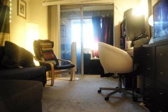 mid-december to mid-january sublet large master bedroom in menlo park 1