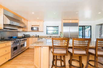 Sublet room in beautiful 1 acre estate available around Nov 15 2