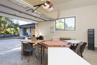 Sublet room in beautiful 1 acre estate available around Nov 15 3