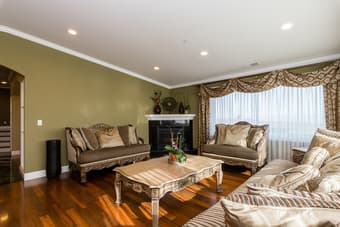 room in Burlingame 1