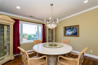 room in Burlingame 2