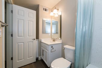 Check out our home! - Private bedroom in a beautiful place :) 2