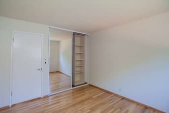 Room in a big house for 990 3