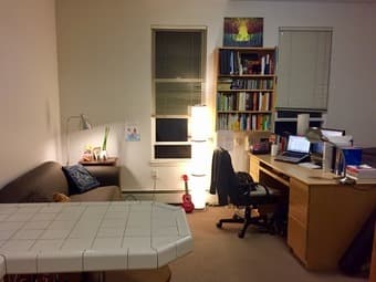 On-campus EV Studio sublet for winter break (Dec 8 - Jan 3) 1