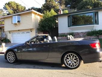 2008 BMW 3.28 Convertible, Navigation & Leather, 97050 milage 2