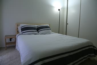 Room in an exquisite house on Sharon Park Drive 1