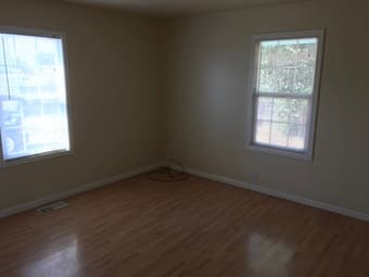 Community house looking for a new housemate - PRIVATE LIVING ROOM 1