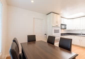 Hello Future Roommate! Big Room for Rent! 1190 2
