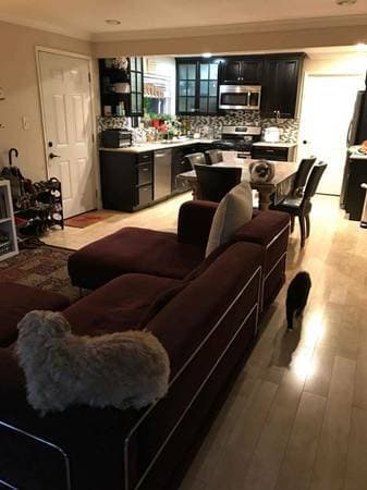 $1850 Roommate wanted for an apartment in downtown Palo Alto 1