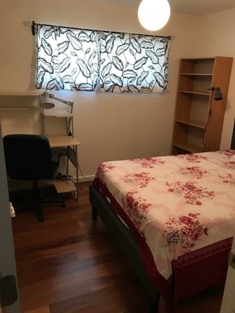 Room available in a gorgeous SFH 1
