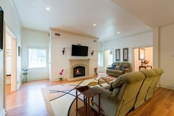 Looking for a great roommate to fill our open room in Redwood City! 3