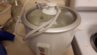 Rice cooker - good condition 1