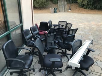 Office chairs (very cheap) 1