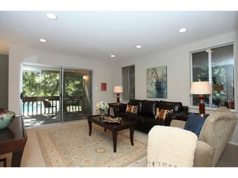 2-bedroom Condo in Mtn View near Train Station 2