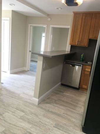 2 Rooms available in a 2-bedroom/1-bathroom apartment in Saratoga 2