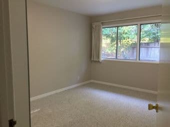 Private room with shared bathroom in Palo Alto (Price is negotiable) 2