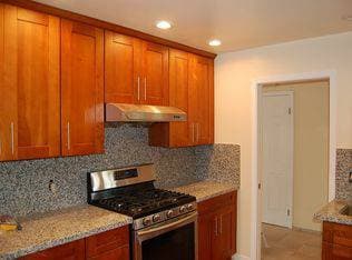 $823 / 115ft2 - 1 Bdrm | Wood Floors | Nice House | Nicer Housemates - 3