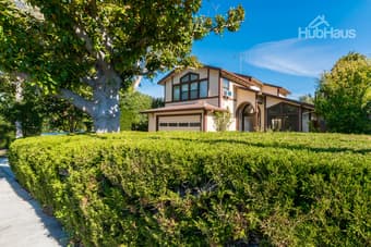 Large home, clean and respectful roommates. 1