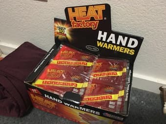 10 pairs of handwarmers 1