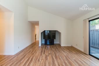 Community House looking for a new roommate 2