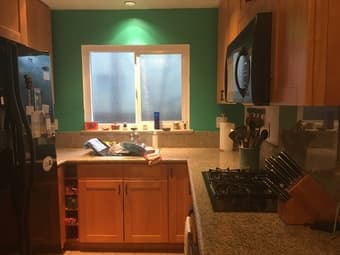 Pet friendly apt in downtown north PA. Family owned spatious 1