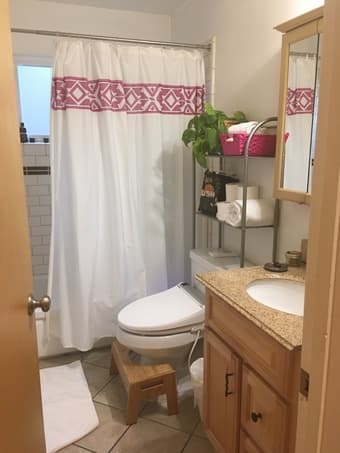 Pet friendly apt in downtown north PA. Family owned spatious 3