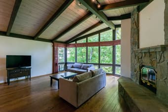 Looking for our next housemate - $600 OFF FIRST MONTH 1