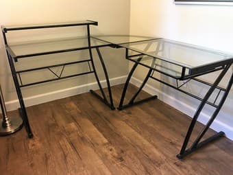 Stylish modern computer desk and chair 1