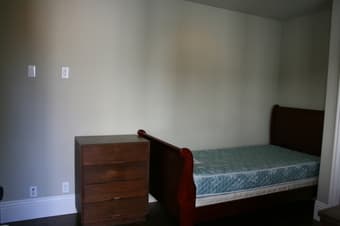 detached unit avaialble Feb 1st. 2