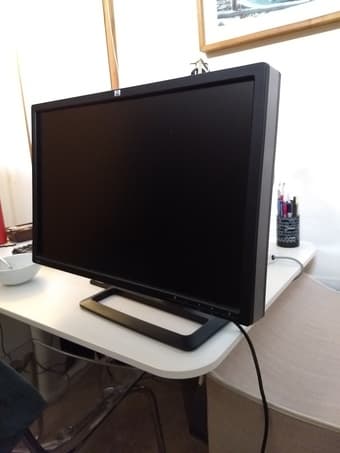 24 inch IPS monitor, HP ZR24w, 1920x1200 2