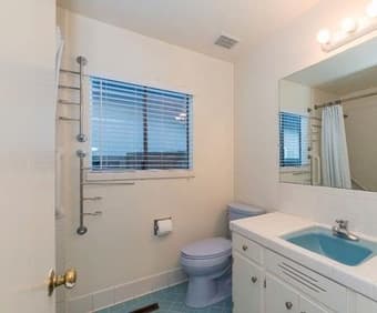 Community House looking for a new roommate 2