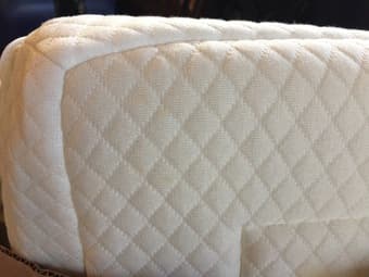 Selling 3" full size memory foam mattress topper 1