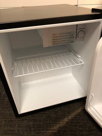 Sunbeam MIni Fridge 2